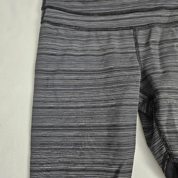 Lululemon Run Inspire Crop Leggings Cyber Stripe Deep Coal Black size 6 - Picture 10 of 16